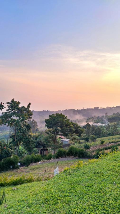 Fort Portal Lake Lyantonde Eco Campsite Original מראה חיצוני תמונה