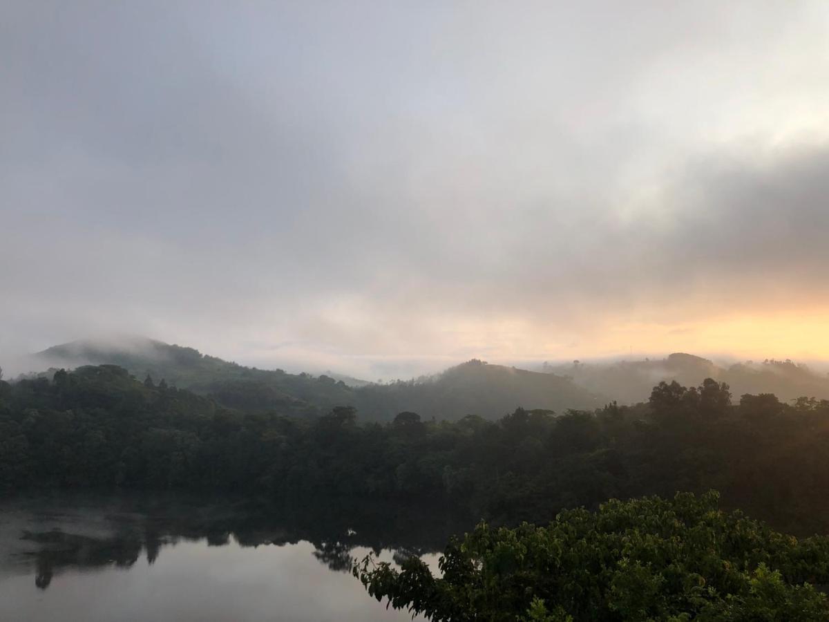 Fort Portal Lake Lyantonde Eco Campsite Original מראה חיצוני תמונה